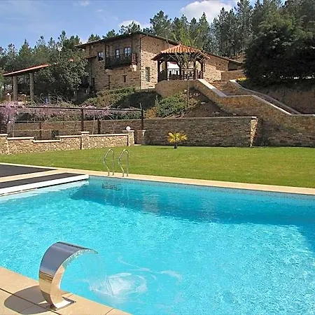 Couette-café O Casario 4*